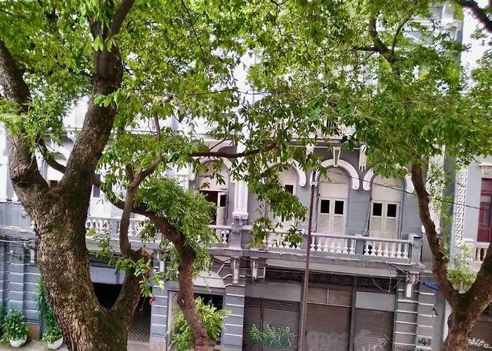 Tropical Ape Lapa